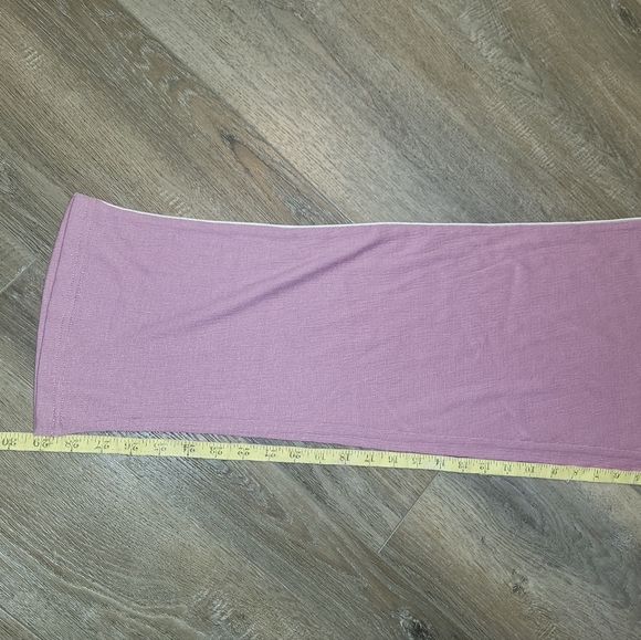 "EVERYONE'S FAVORITE", 2 Piece Soft cozy pj set - Picture 4 of 8